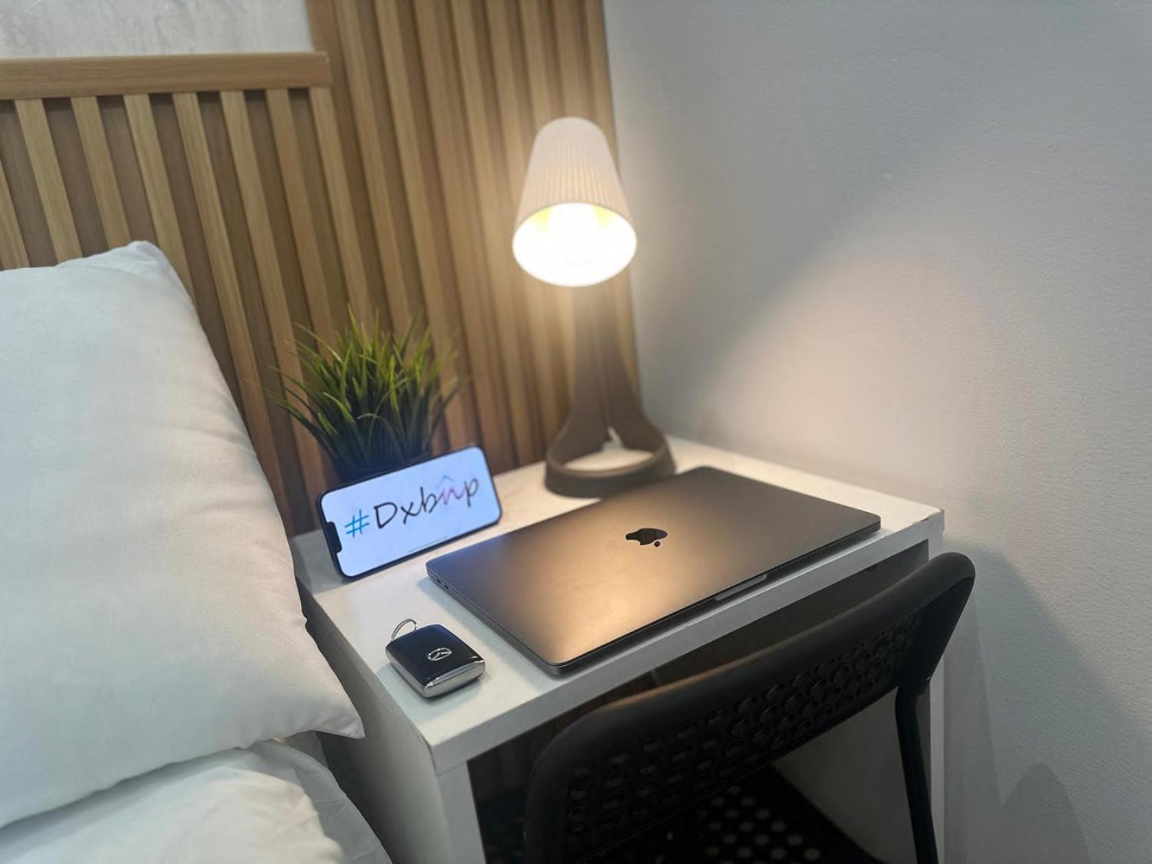 Nomad Partition Room In Barsha Heights 3 Mins To Icm Metro Dubai Buitenkant foto
