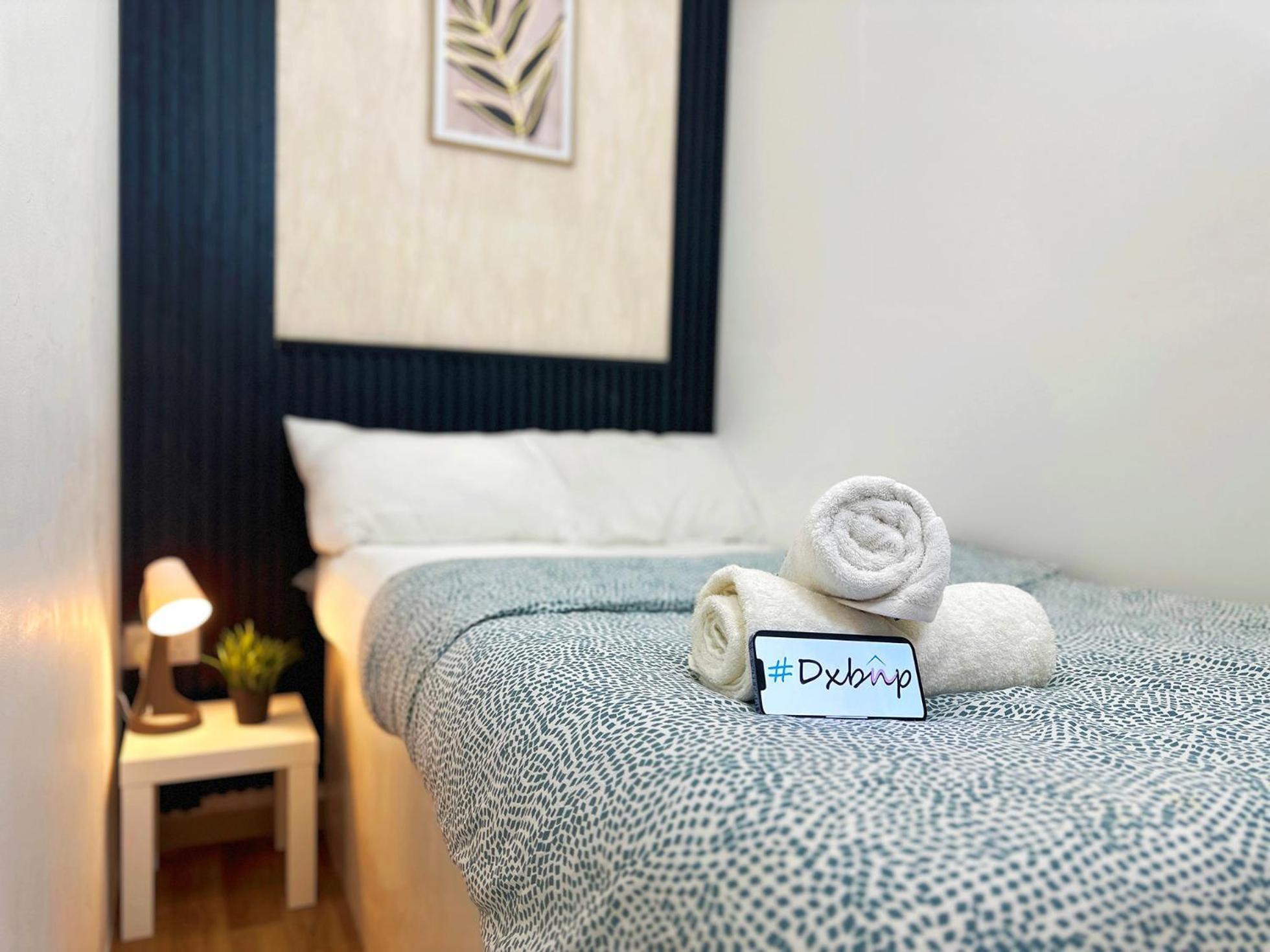 Nomad Partition Room In Barsha Heights 3 Mins To Icm Metro Dubai Buitenkant foto